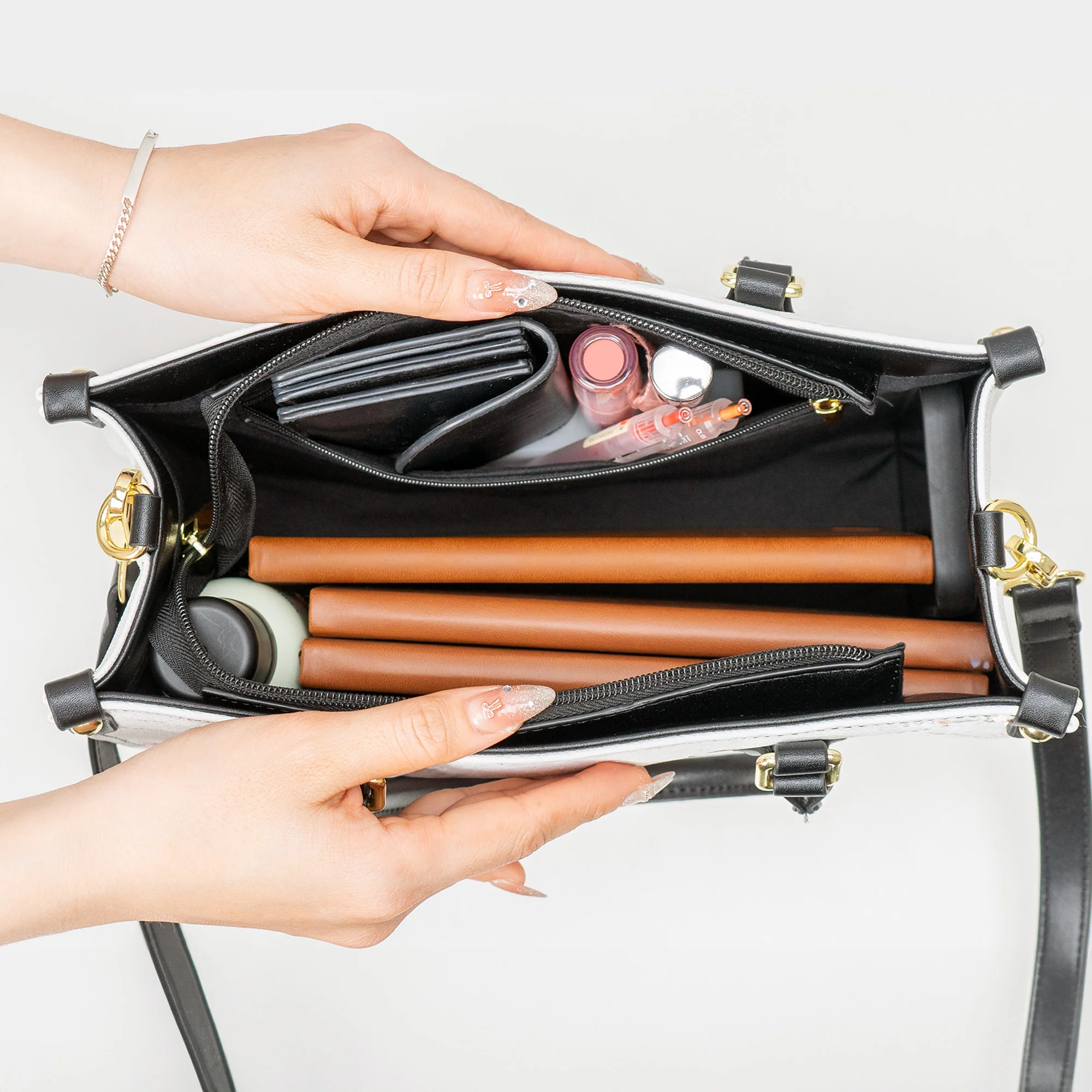 Dope Black Mom, Dope Mom - Custom With Kids' Names - Personalized Leather Bag - Image 7