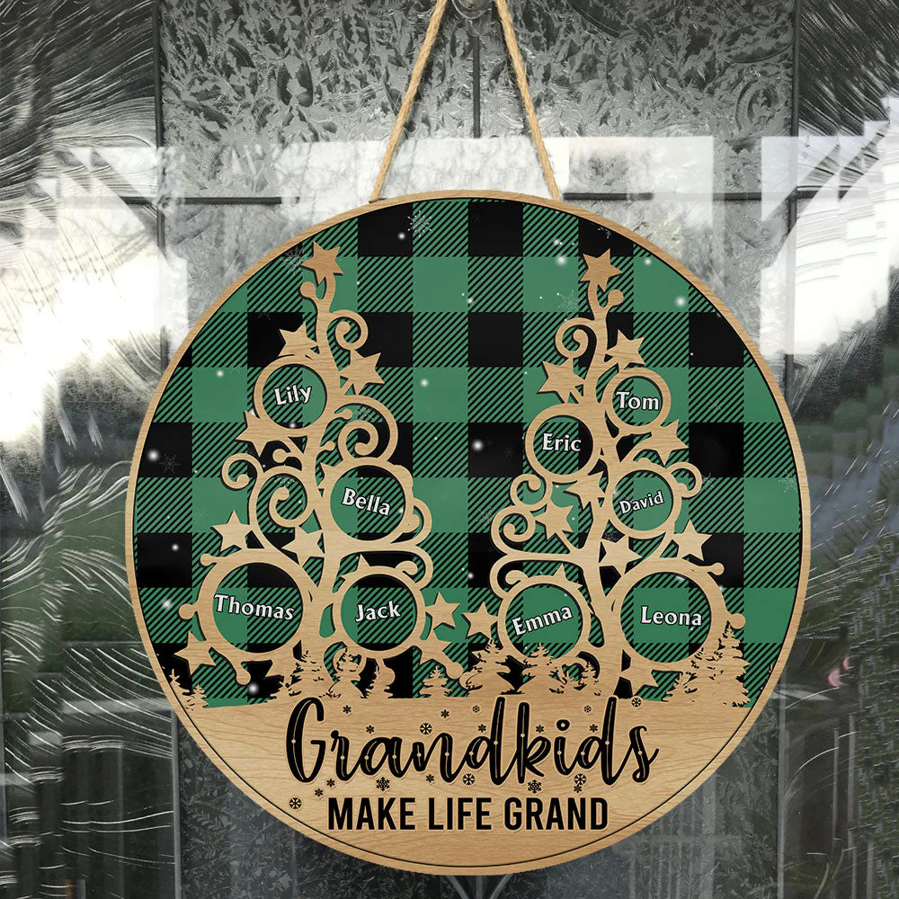 Grandkids Make Life Grand - Personalized Wood Wreath - Image 3