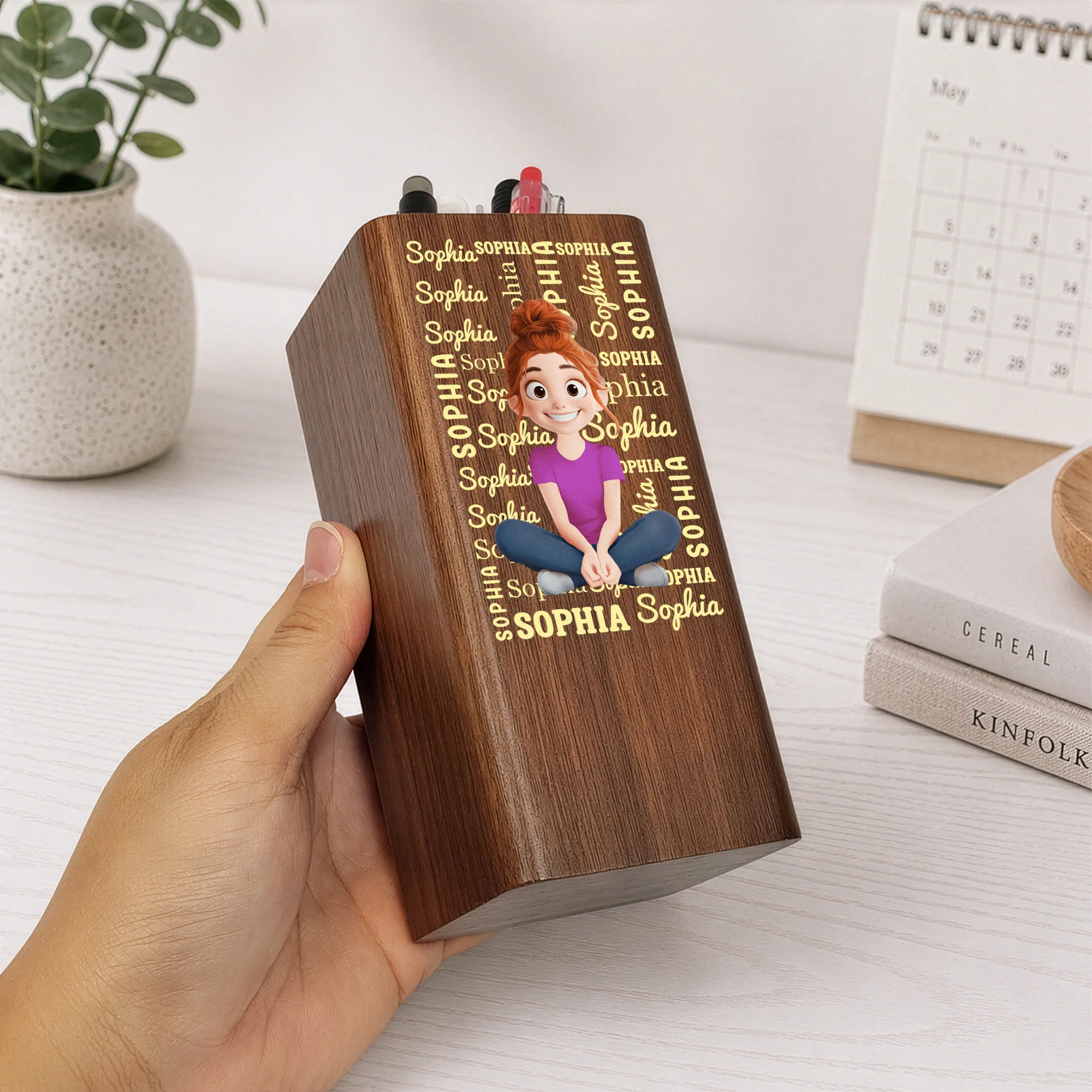 Name Pattern Gift For Kid - Personalized Pen Holder With Clock - Image 3