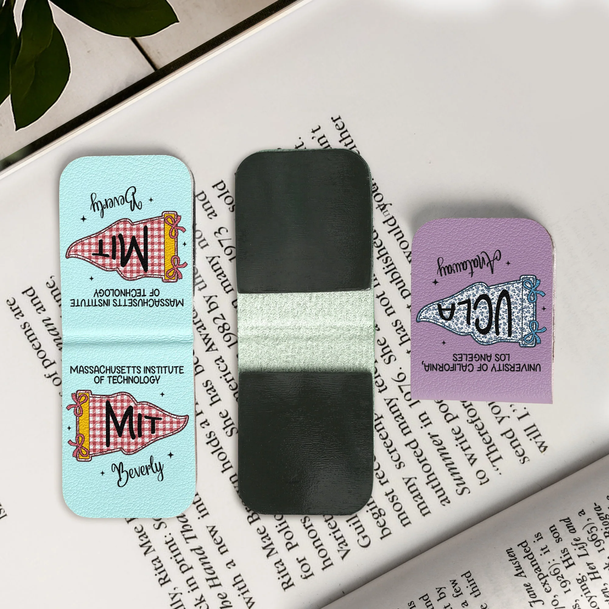Pennant Flag Custom School Name - Personalized Bookmark - Image 2