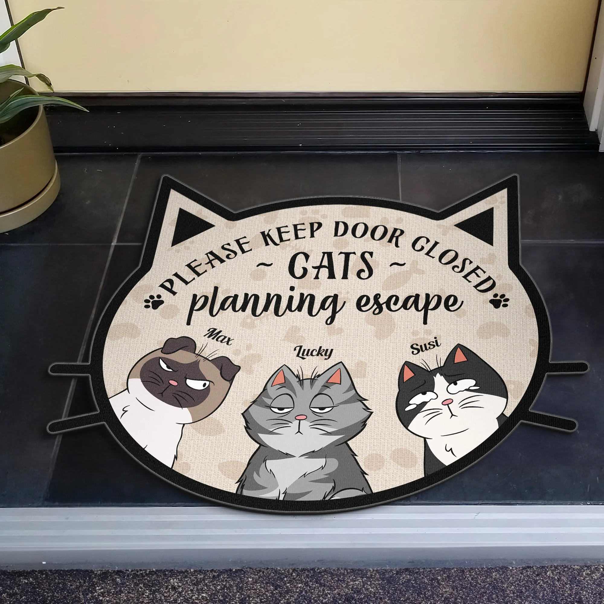 Please Keep Door Closed Cats Planning Escape - Personalized Doormat - Image 3